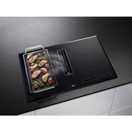 AEG CCE84543FB hobs Negro Integrado 78 cm Con placa de inducción 4 zona(s) Campana integrada