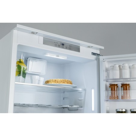 FRIGORIFICO COMBI ENCASTRE FCB 400 V NE N E